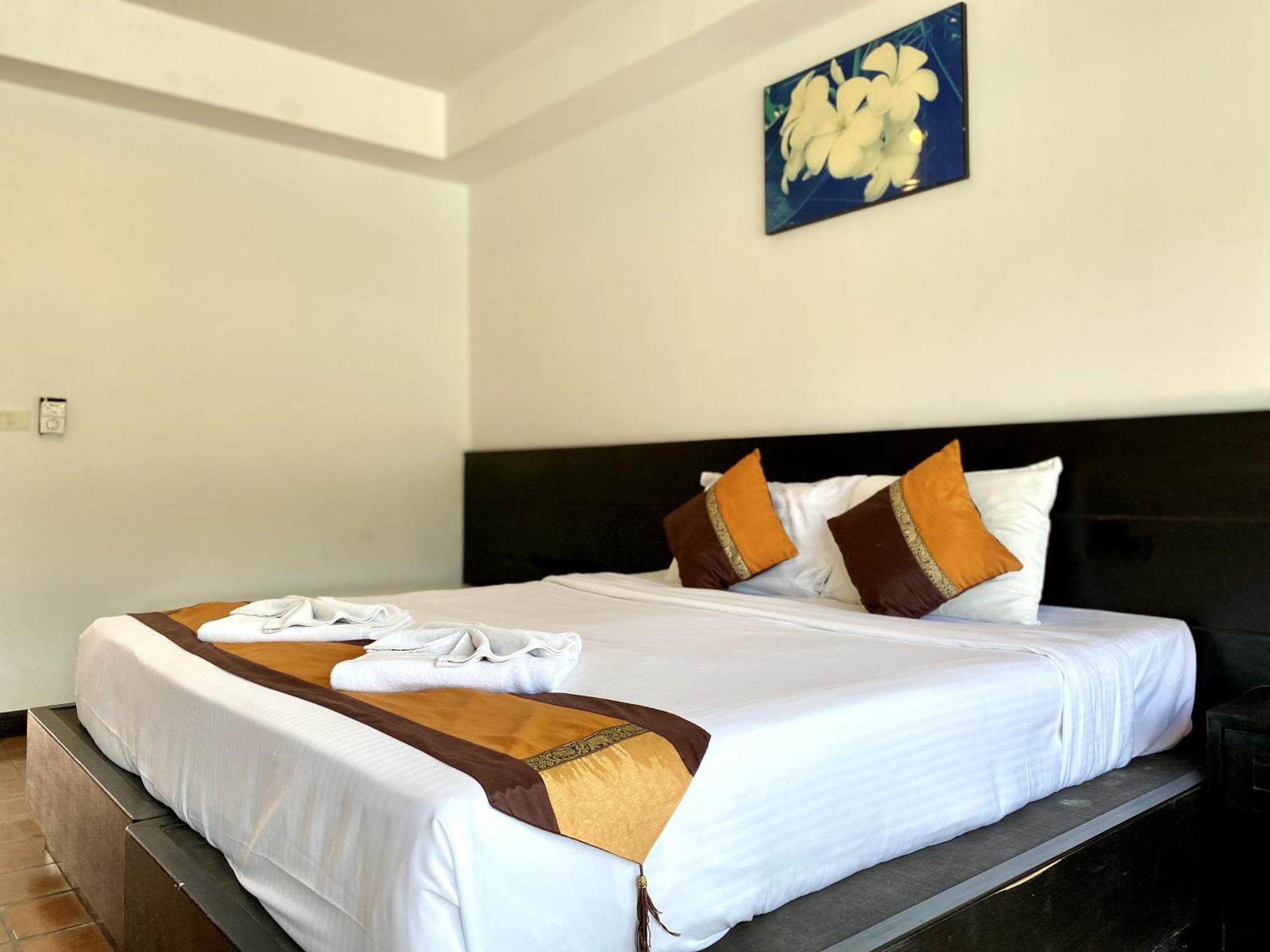 H.R.K.Resort Patong Екстериор снимка