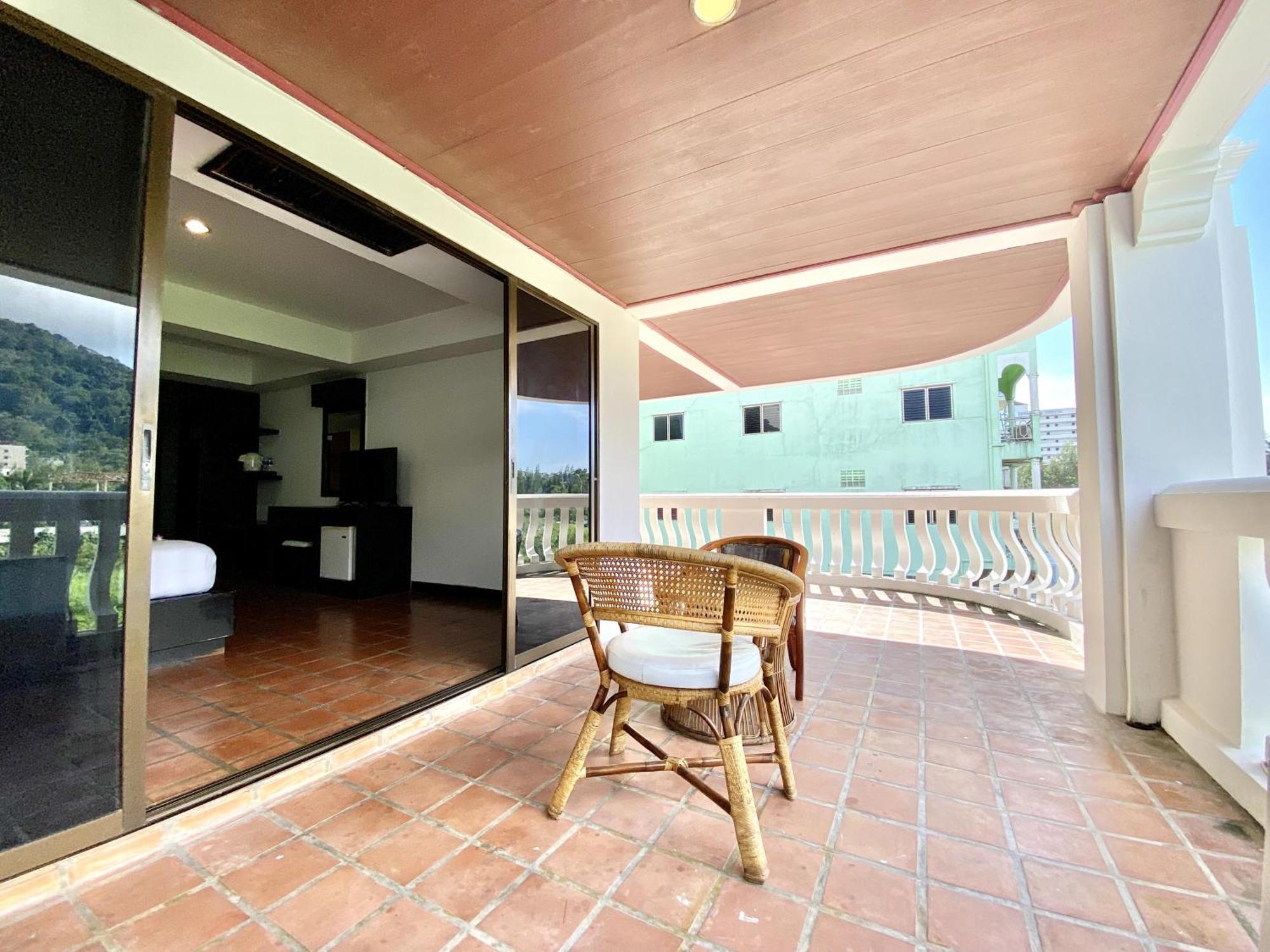 H.R.K.Resort Patong Екстериор снимка